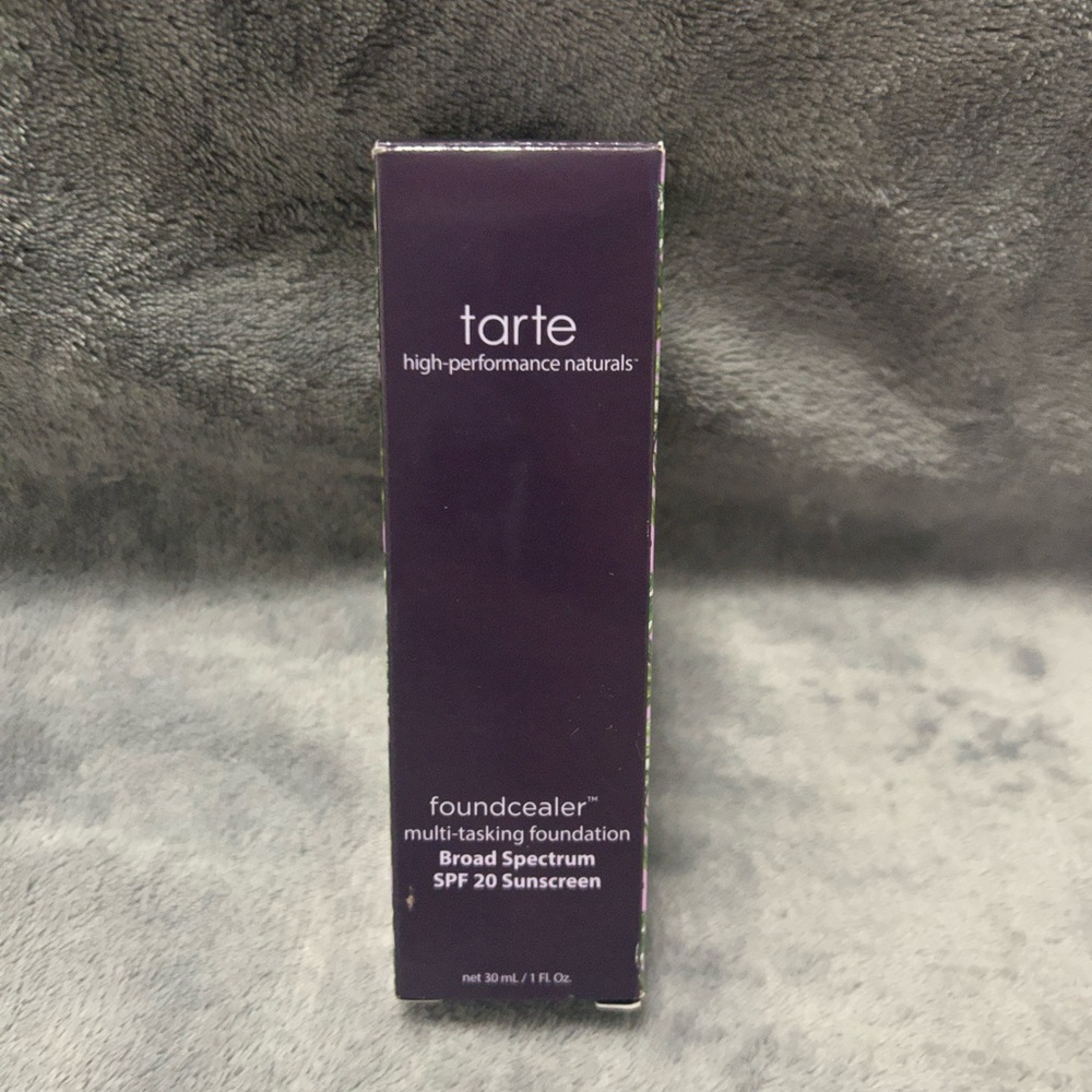 tarte high-performance naturals foundation  shade light sand 225